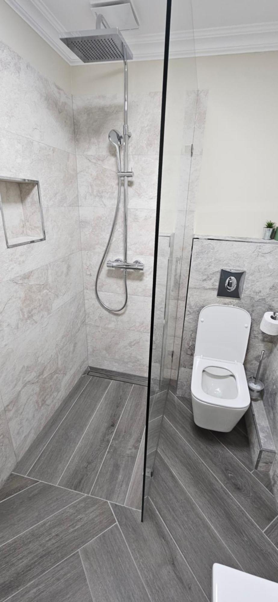 White Rezidence II Apartment Curtea De Arges Exterior photo