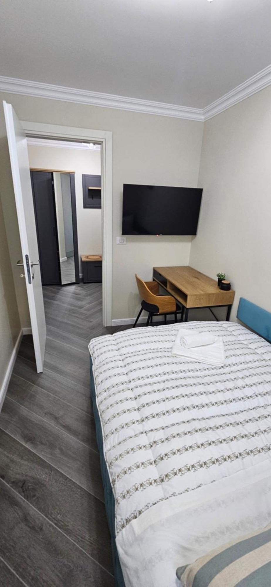 White Rezidence II Apartment Curtea De Arges Exterior photo